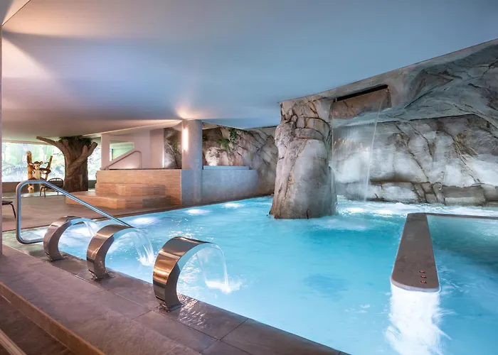 Le Riviera - Hotel Restaurant & Spa - Ex Golden Tulip Aix Les Bains Aix-les-Bains