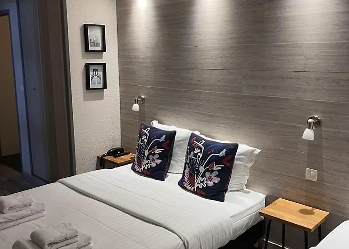 Hotel Des 4 Soleils Aix-les-Bains
